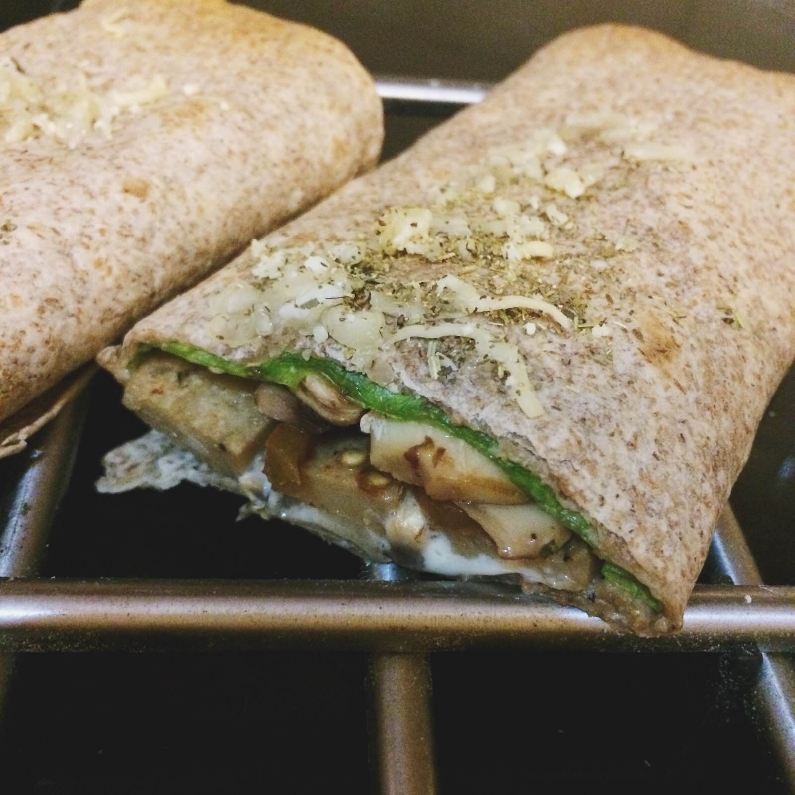 Burritos de seitán 1 REFLEJO EN EL ESPEJO + VIVESANO