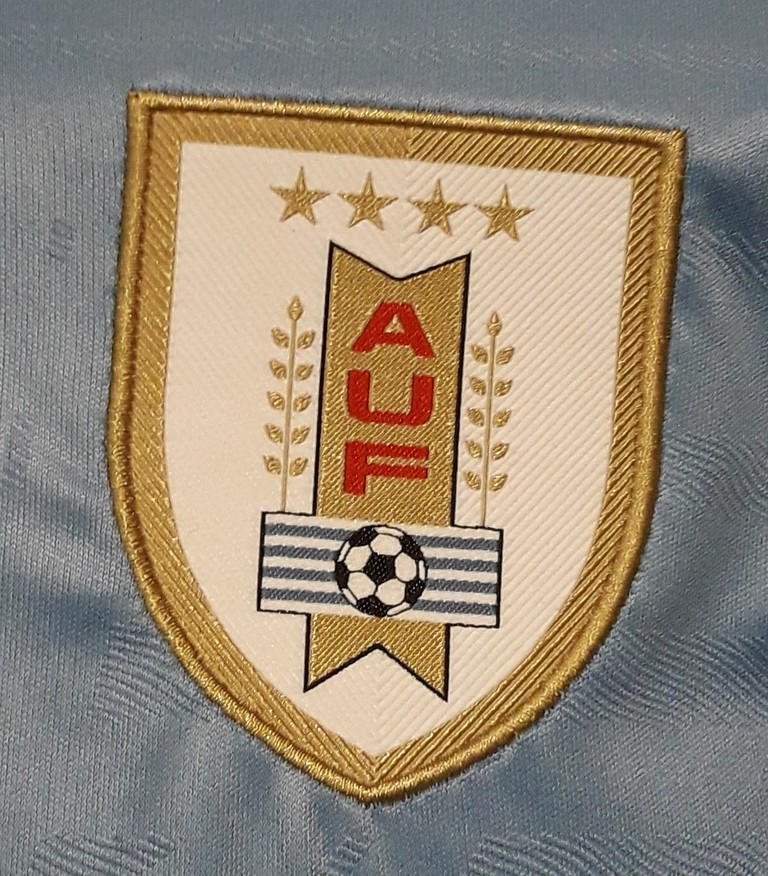 Club crests of leading clubs in Uruguay.
