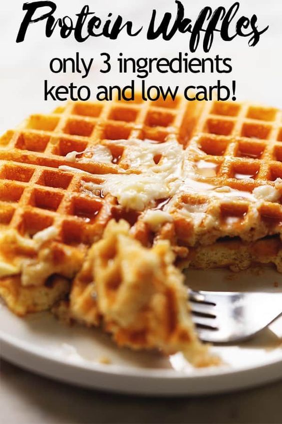 These actually crispy low carb and keto waffles are packed with protein. Use your favorite whey protein powder, eggs, water, and baking powder to make these delicious and healthy protein waffles. #protein #proteinpowder #waffles #healthyrecipes #healthyeating #breakfastrecipes