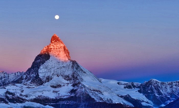 Breathtaking Photos of Matterhorn From All Hours of the Day Breathtaking Photos of Matterhorn From All Hours of the Day