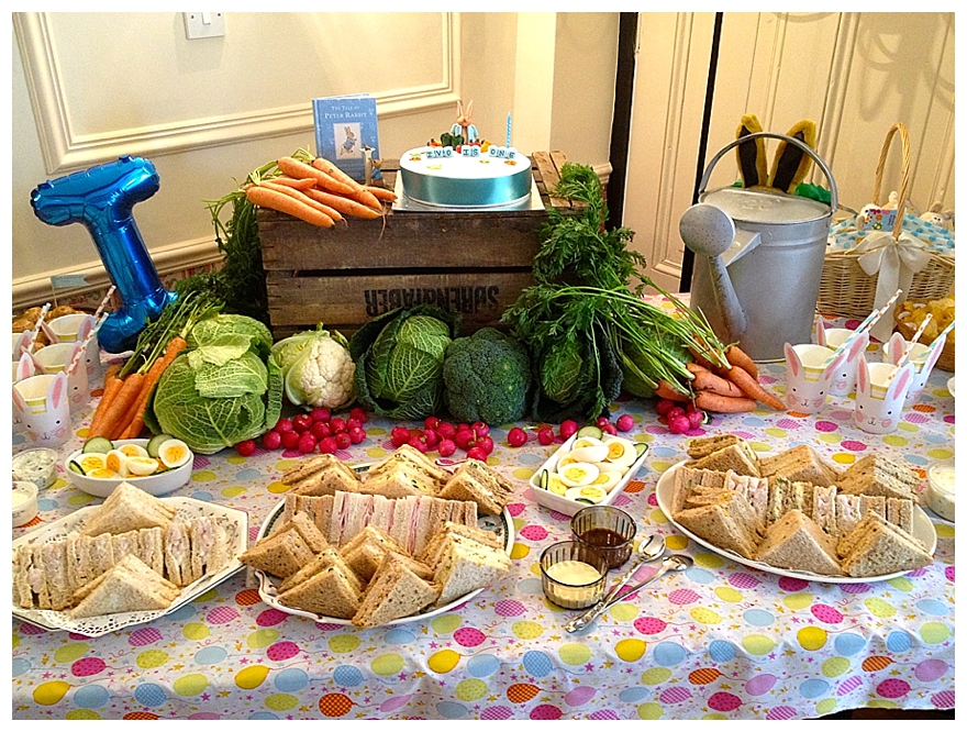 😍 Peter rabbit theme. Peter Rabbit in Mr. McGregor's Garden First ...