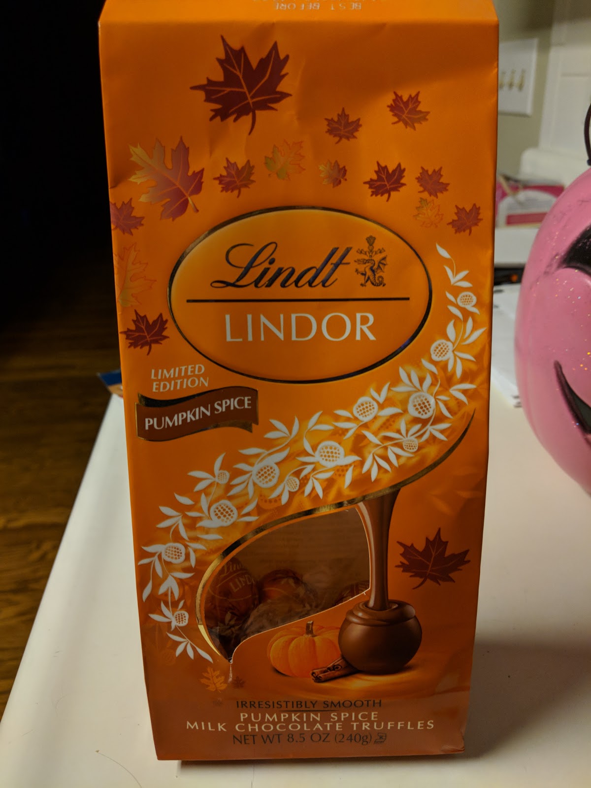 kotas-reviews-everything-kotas-reviews-lindt-lindor-pumpkin-spice-milk