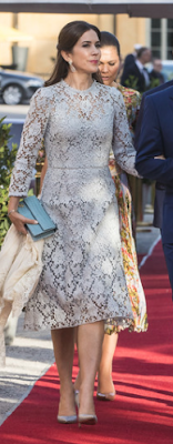 Robe Dolce & Gabbana / escarpins Gianvito Rossi
