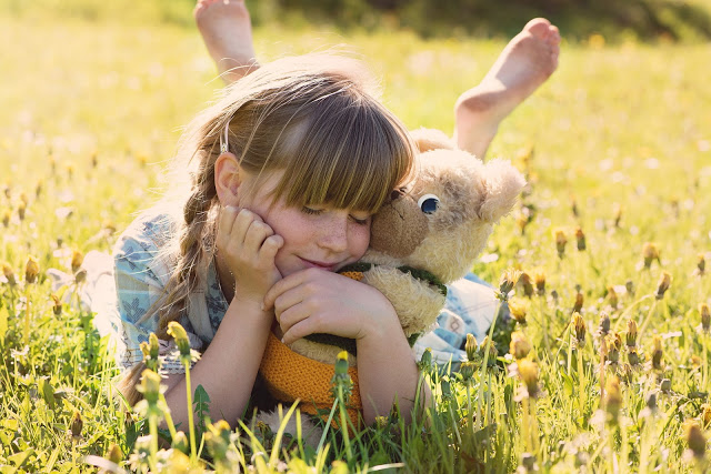 Giochi all'aperto per bimbi piccoli