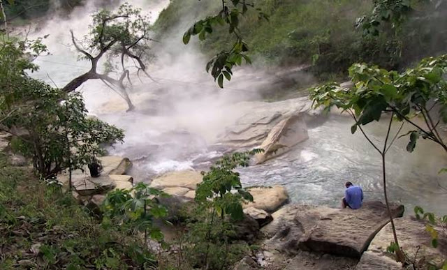 mysterious-boiling-water-in-peru-river-शनय टिमपिशका mysterious-boiling-water-in-peru-river-शनय टिमपिशका