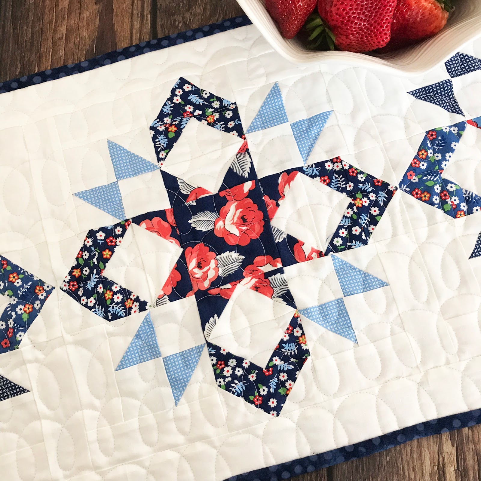 Fort Worth Fabric Studio Spectacular Star Table Runner