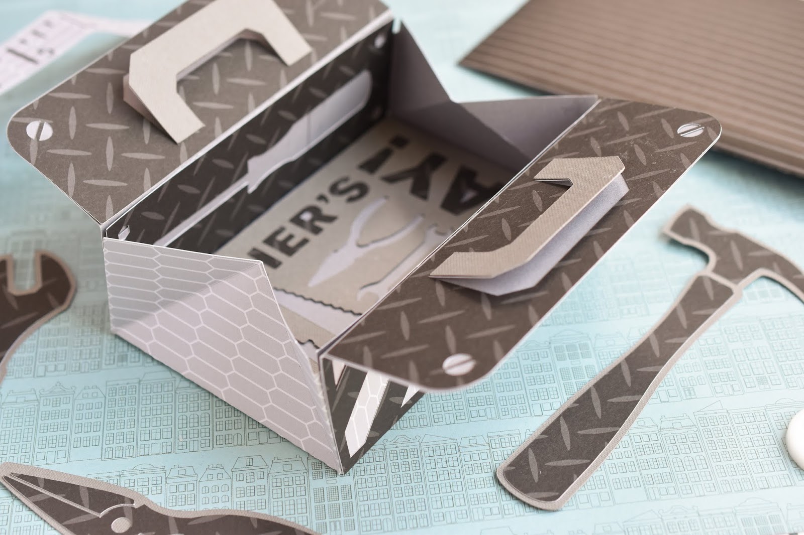father's day card cricut