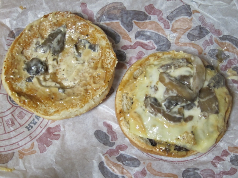 Review Burger King Mushroom & Swiss BK Topper