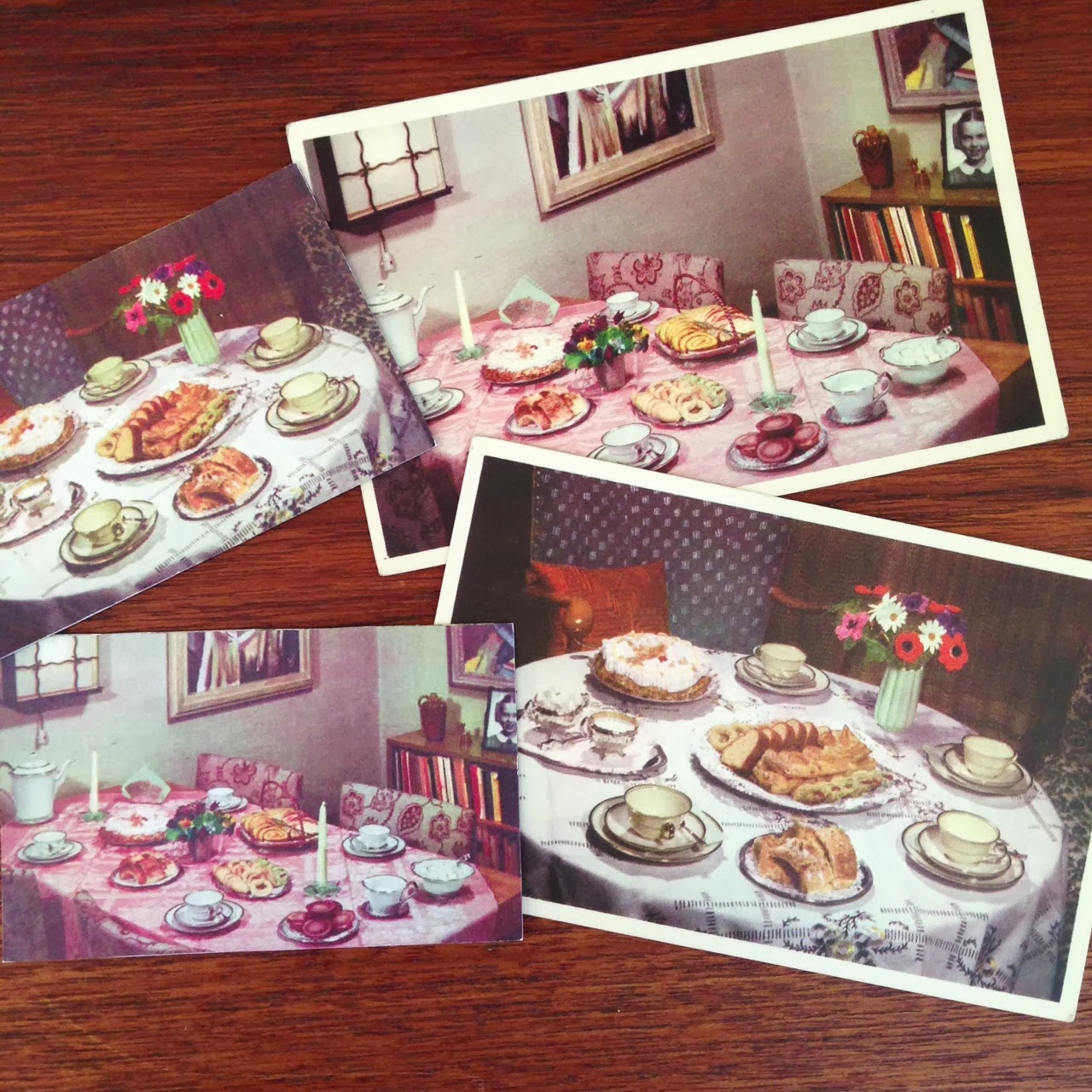 Ulrika Olsson: Kleid bereit für eine Kaffeeparty