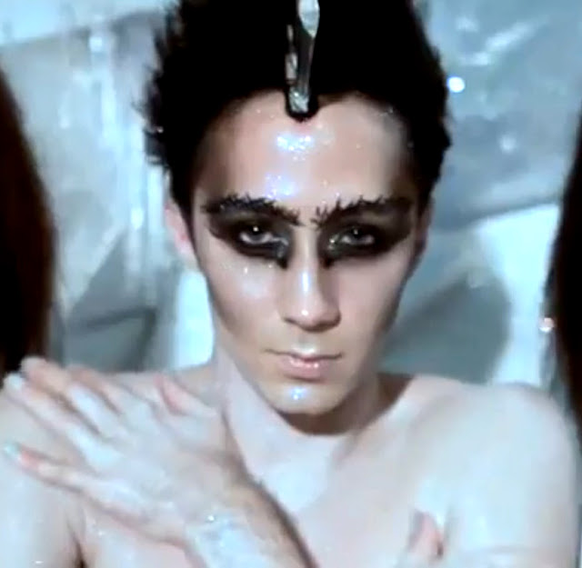 Johnny Weir @ Official Johnny Weir Blog.