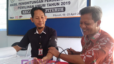 Demi Hasil Kerja Yang Maksimal, Muspika Pantau Kondisi Kesehatan Anggota PPK Pituruh