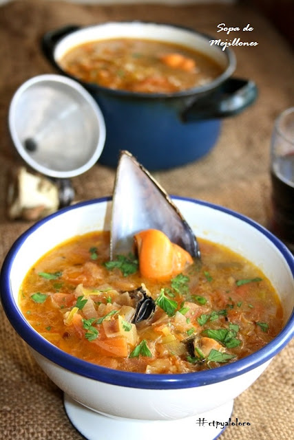 sopa de mejillones