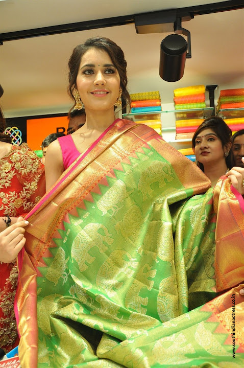 Raashi Khanna and Mehreen Pirzada launches KLM Fashion Mall