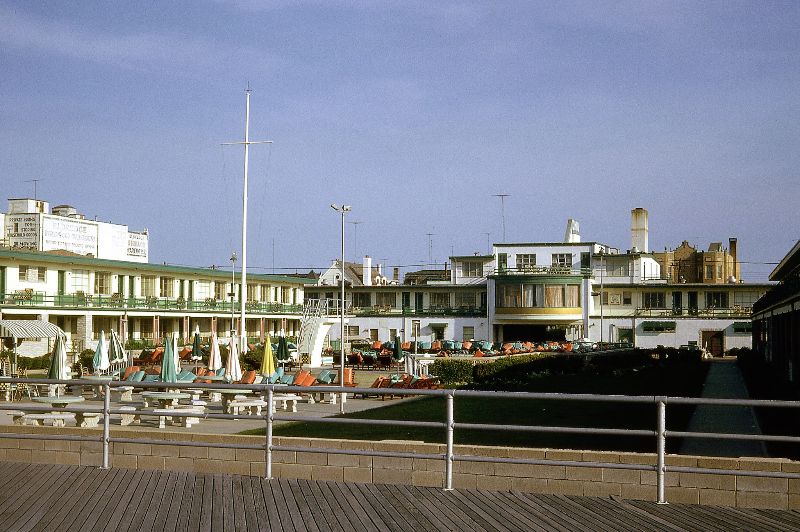 Color Photos Capture Atlantic City Before the Casinos 1960s - 4