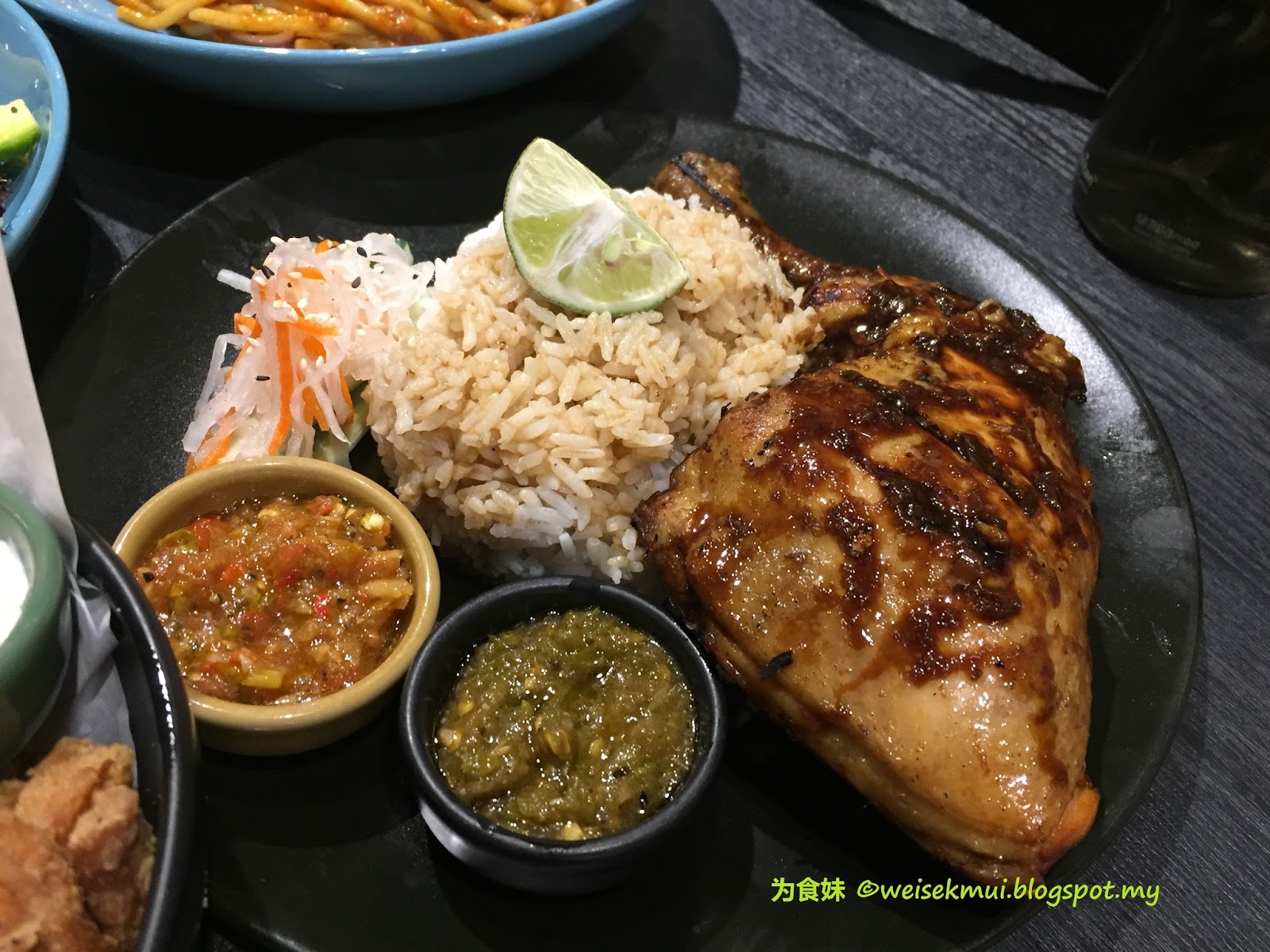 WeiSekMui Red Kettle Starling Mall, PJ