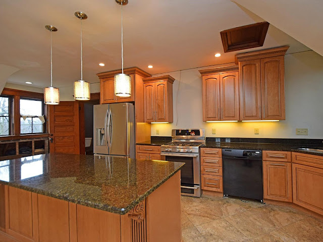 Sweet House Dreams: 1911 Tudor in Cincinnati, Ohio