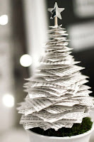 Arboles de Navidad hechos con materiales reciclados
