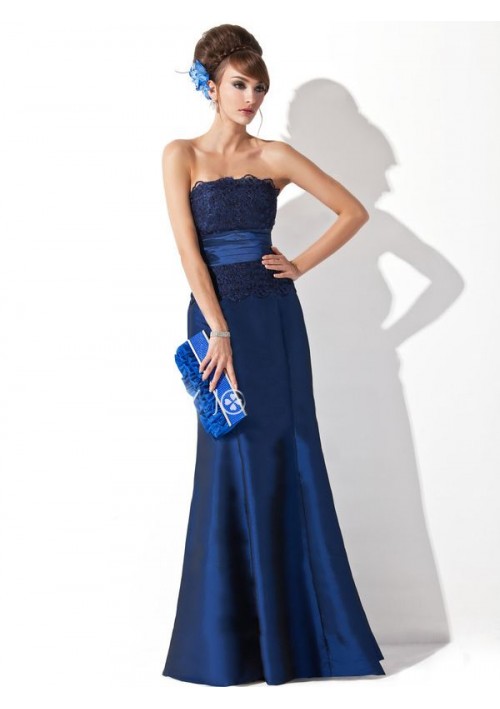Dress to Surprise: Stunning Royal Blue Bridesmaid Dresses