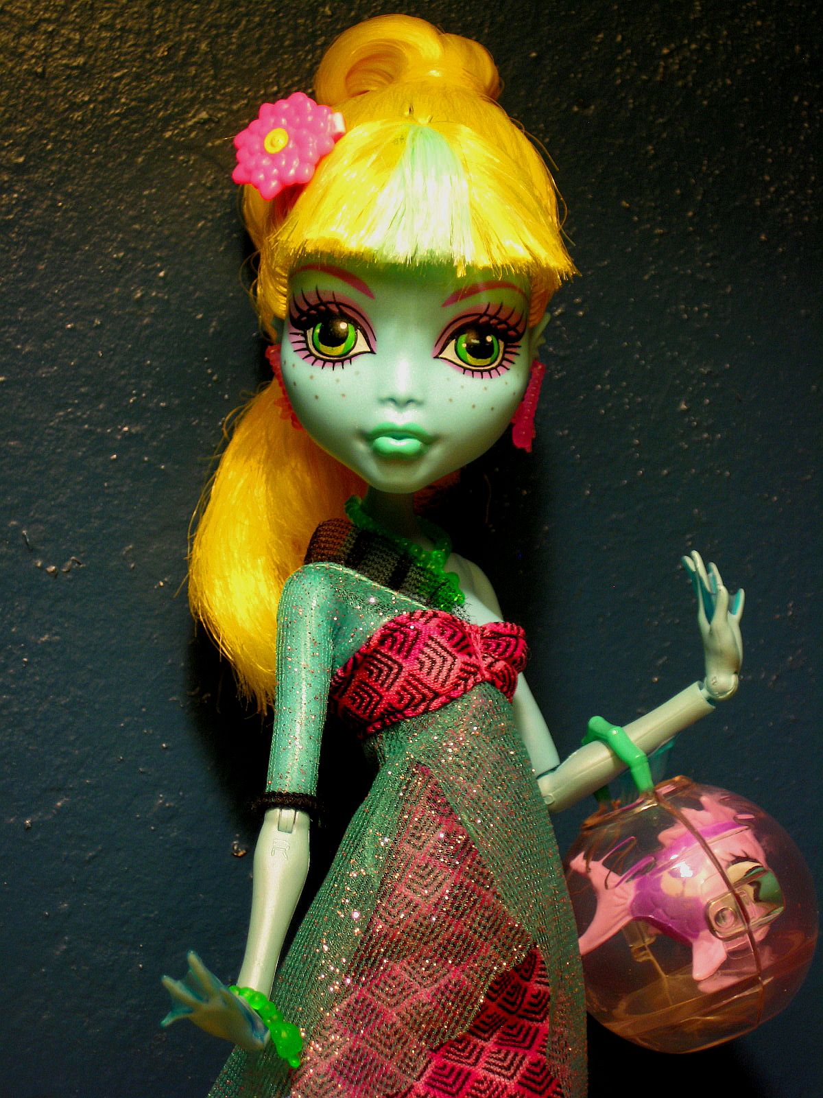 Voicething: Review: 13 Wishes Lagoona Blue