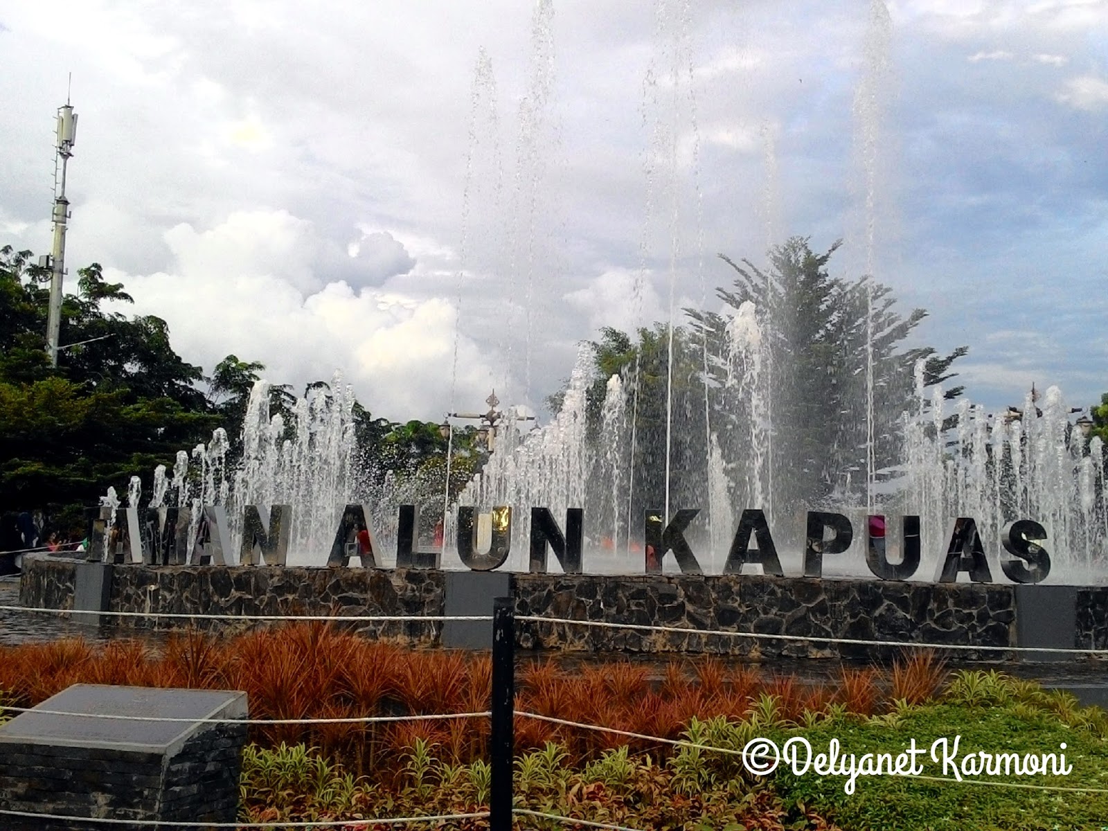Yanet's Travel Story: Alun Kapuas Park, Pontianak