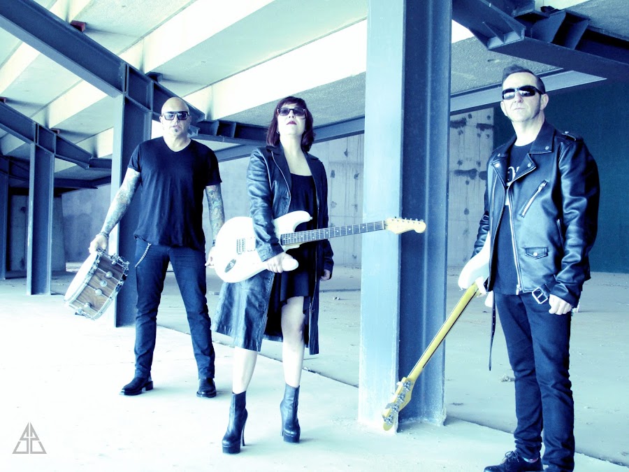 massbateria-sonic sisters