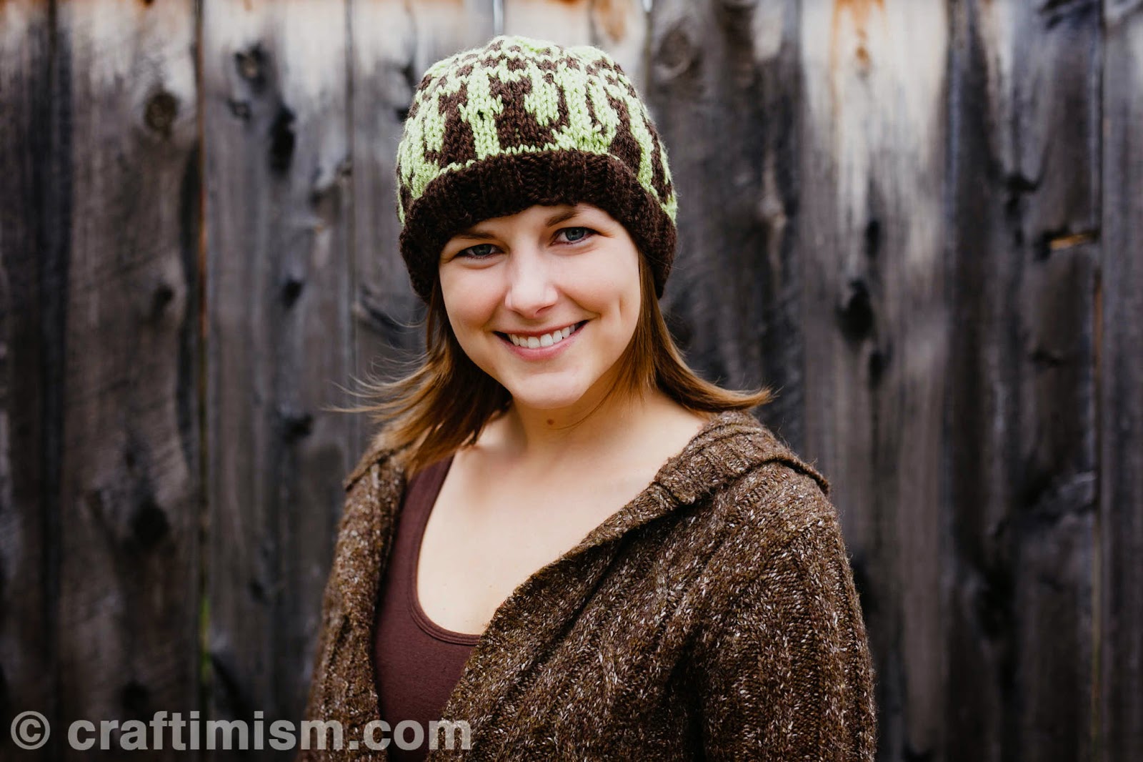 Craftimism: Cat Patterned Knit Hat