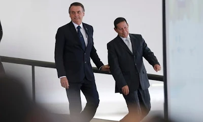 Bolsonaro e Mourão | foto de Jorge William