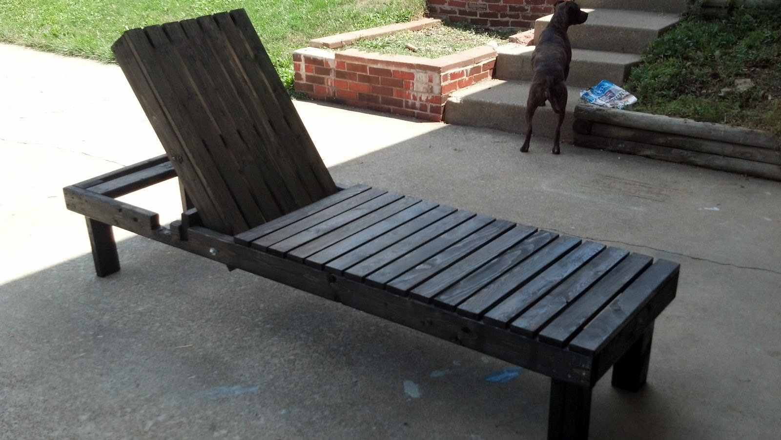 This DIY House: Easy DIY Outdoor Lounge Chairs & Pinterest ...