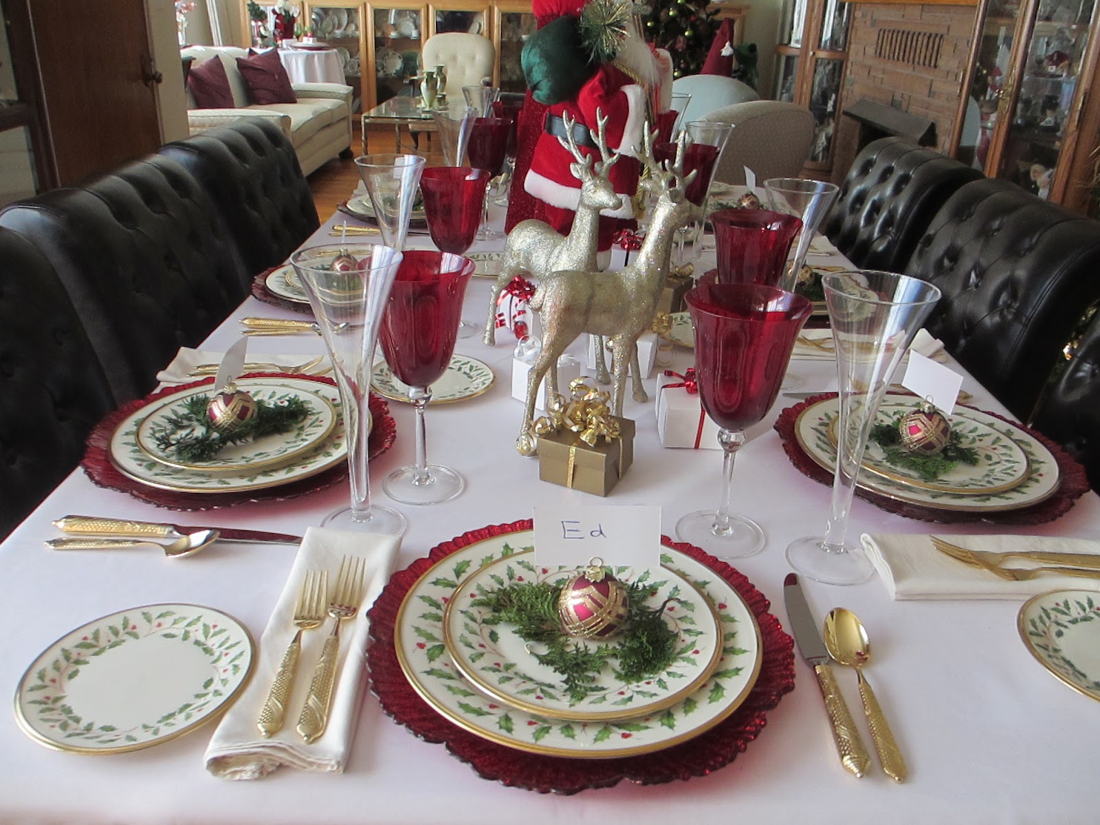 The Welcomed Guest: Lenox Holiday Christmas Tablescape