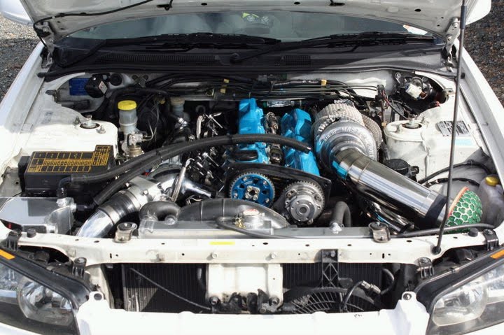 HYTECH ENGINES WORKSHOP BLOG: R34 GTT with new RB30 heart!