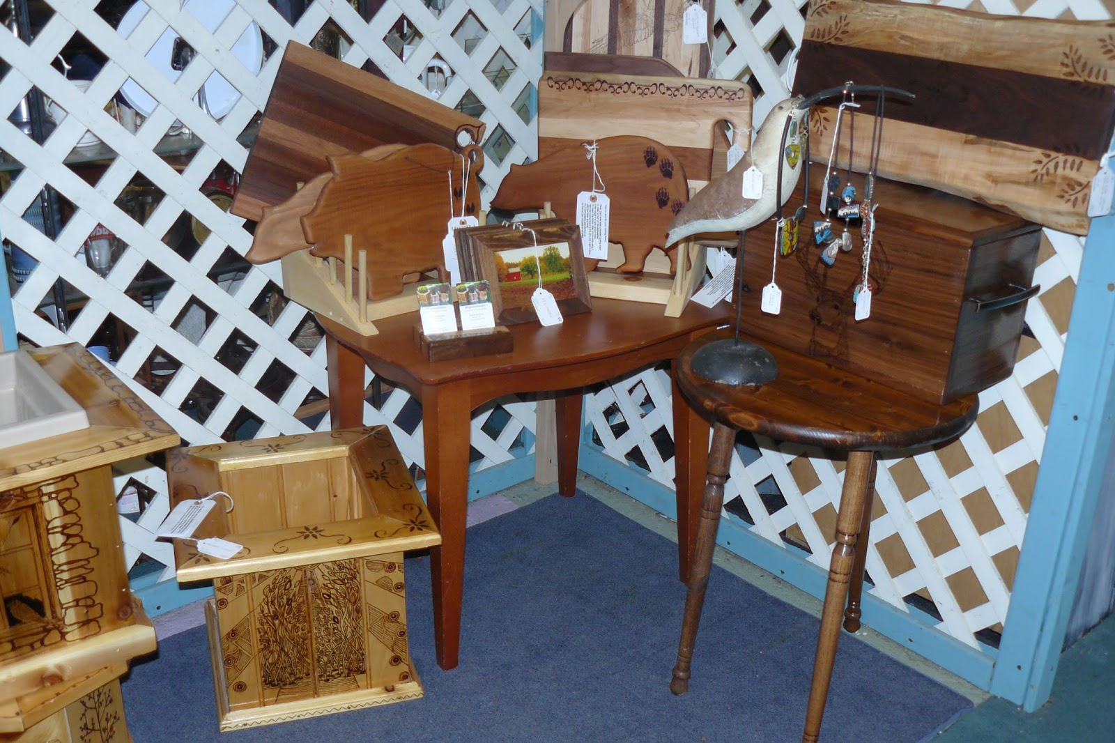 SCRANBERRY COOP Woodwork and Pyrography by DEpassatempo at Scranberry