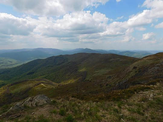 Widok na Szeroki Wierch. Widok na Szeroki Wierch.
