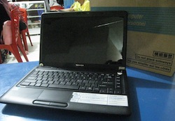 jual laptop 2nd toshiba satellite c640
