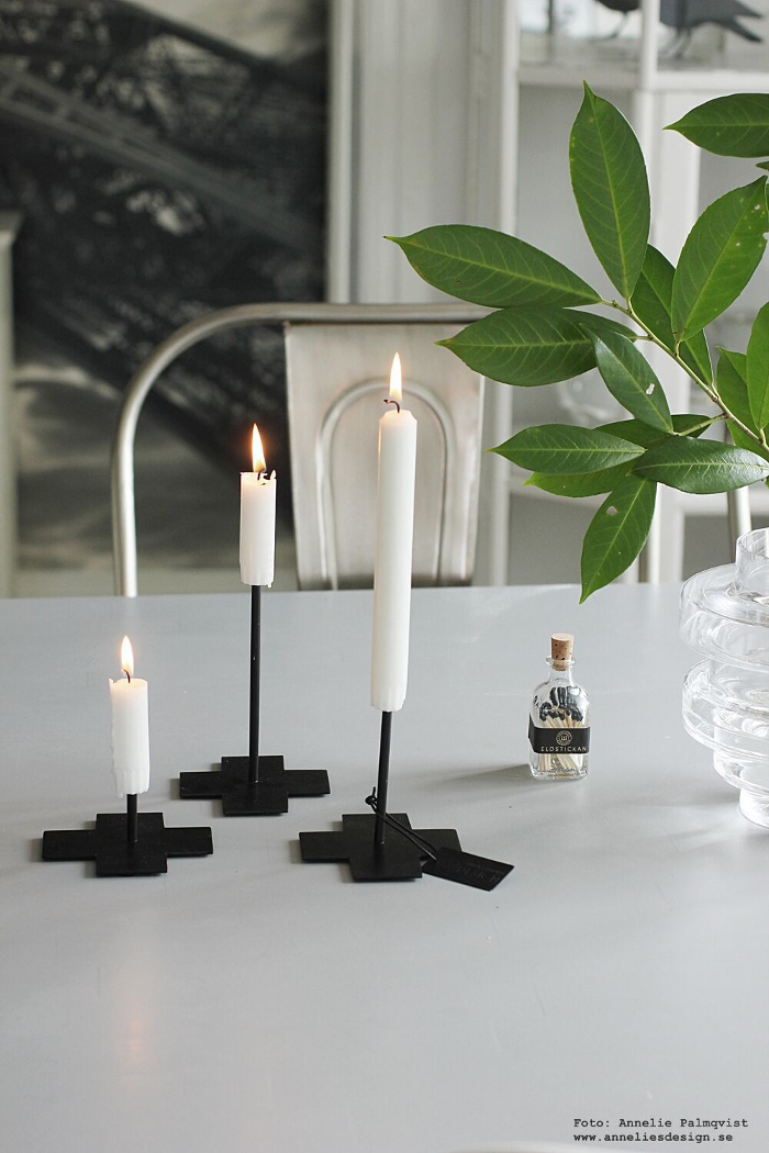svart, vitt & rött Candle Cross set på G igen!