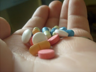 Tomar antibioticos antes o despues de comer Tomar antibioticos antes o despues de comer