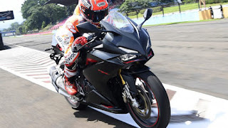 Akselerasi dan top speed New Honda CBR250RR vs Ninja 150R vs Ninja 250
fi vs MT25 Akselerasi dan top speed New Honda CBR250RR vs Ninja 150R vs Ninja 250
fi vs MT25