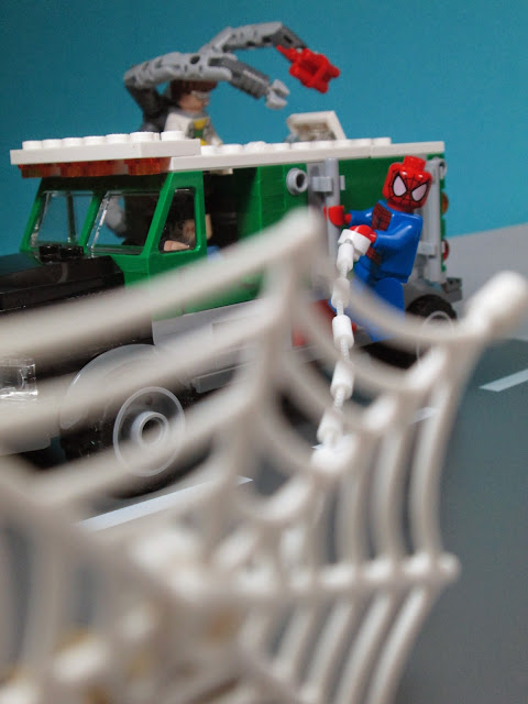 Set LEGO Marvel Super Heroes 76015 - Doc Ock Truck Heist