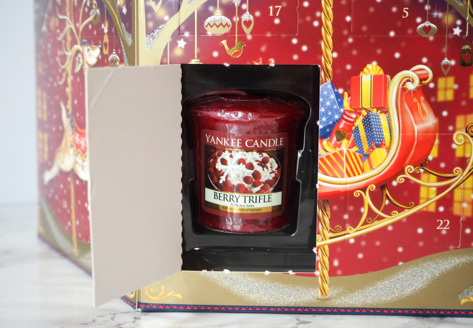 A Sweet Smelling Festive Alternative The Yankee Candle