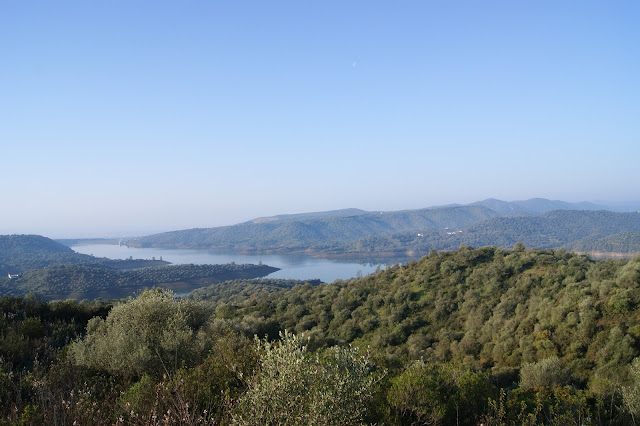 Panorámica del Embalse de Navallana 