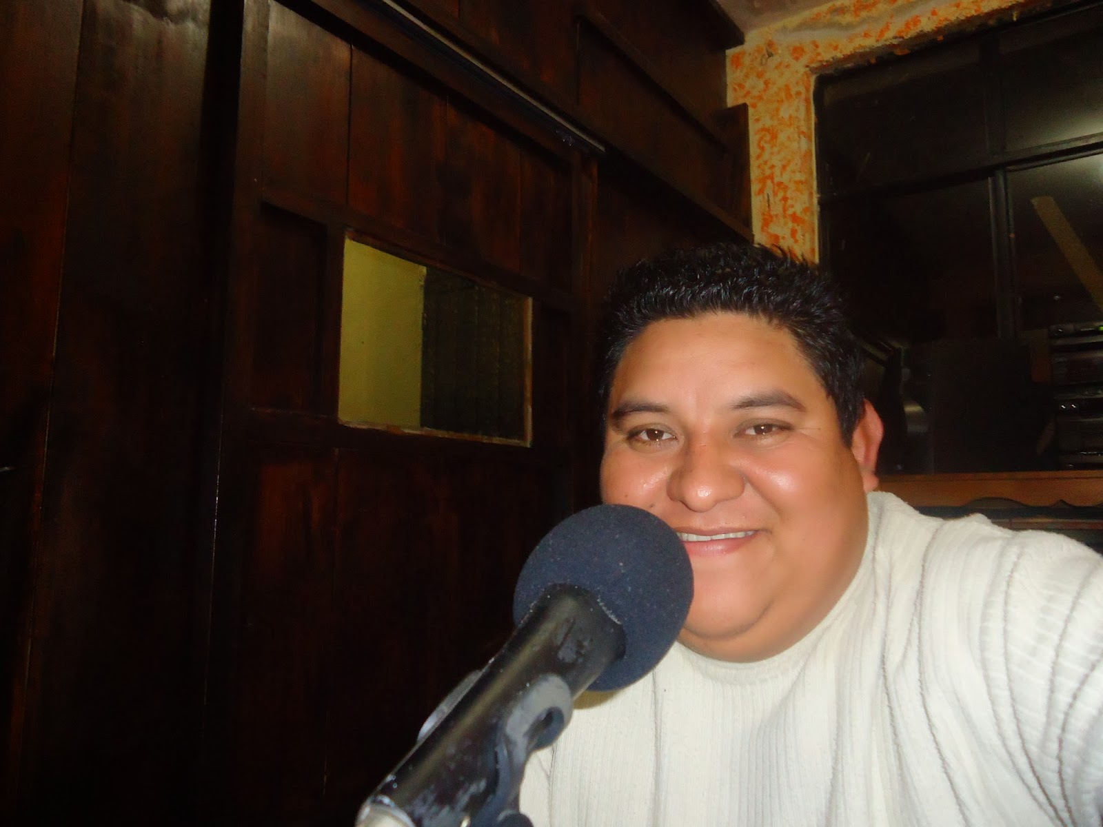 TEOLOGÍA DE MENOS A MAS RADIO CRISTIANA UNIVERSAL 100.1 F.M.