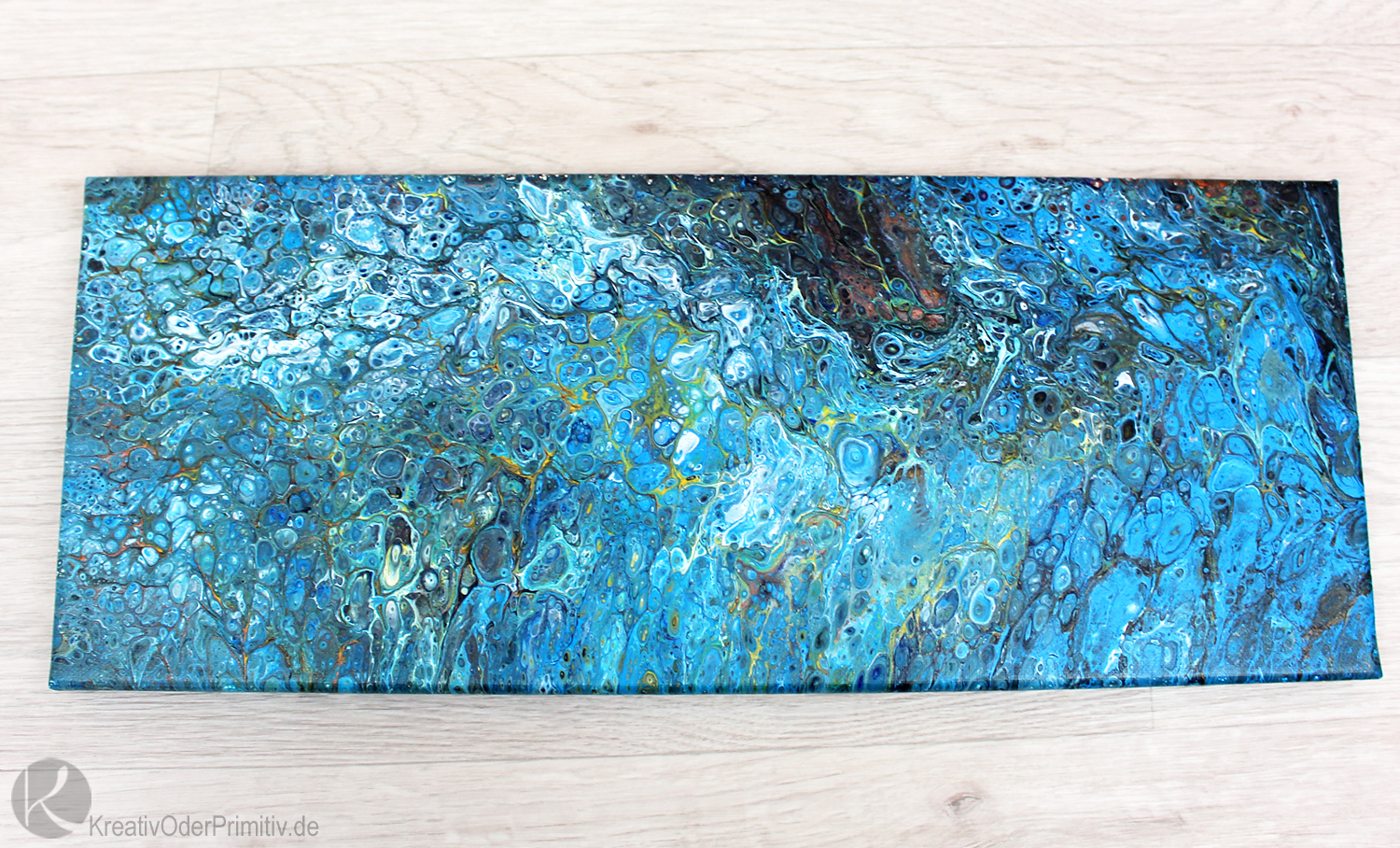 Kreativ Oder Primitiv Acrylic Pouring