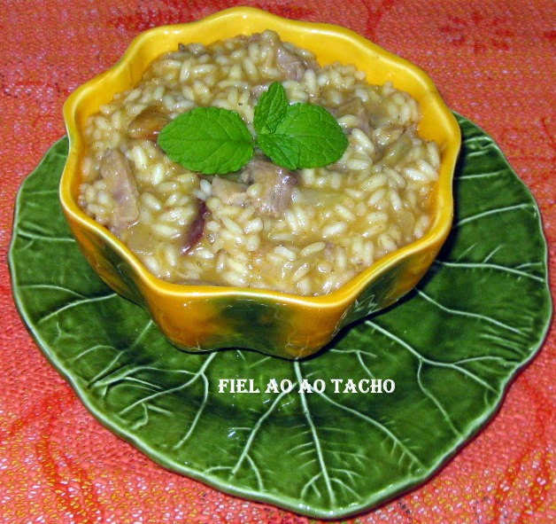 FIEL AO TACHO RISOTTO COM RESTOS DE PERU