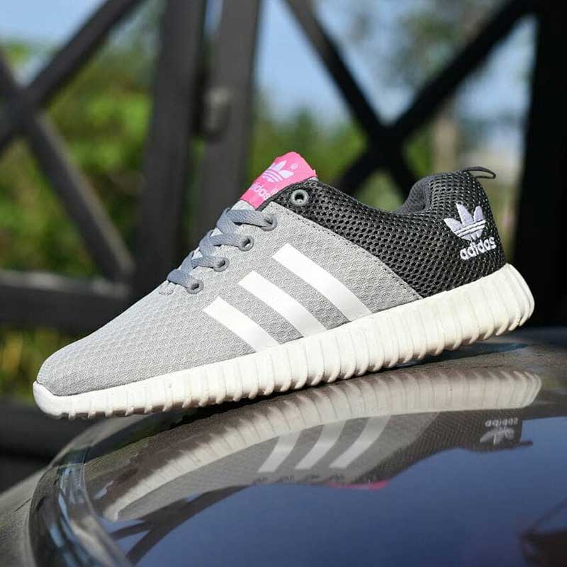 harga sepatu adidas yeezy boost original
