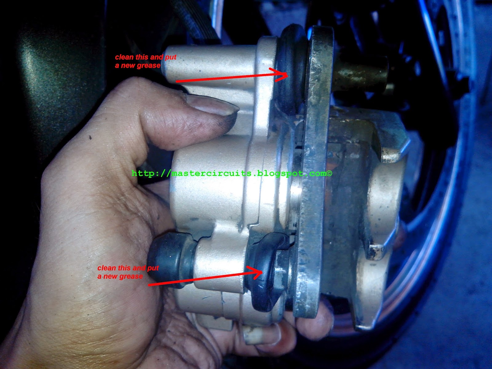Motorcycle Front Brake Failure (front brake master) Techy at day