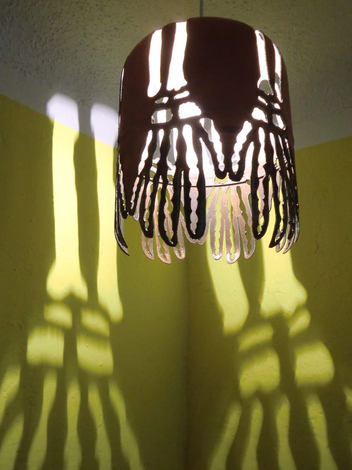 Yucca Flats, N.M.: 100 days till Halloween. Day 71 - Skeletal Hands
