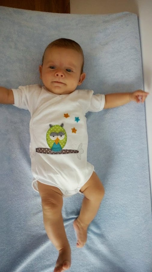 Body búho y estrellas