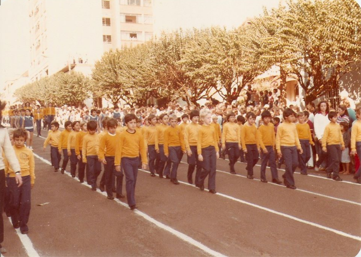 IJUÍ - RS - Memória Virtual: Visual de alguns desfiles em Ijuí no dia 7