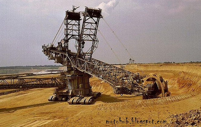 MOTO HUB The World s Largest Vehicle Bagger 288