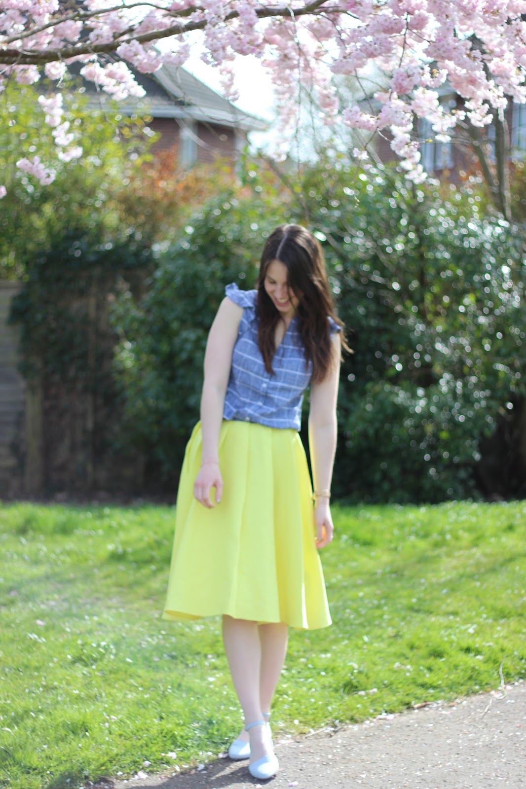 Five Minute Style: Yellow Midi Skirt