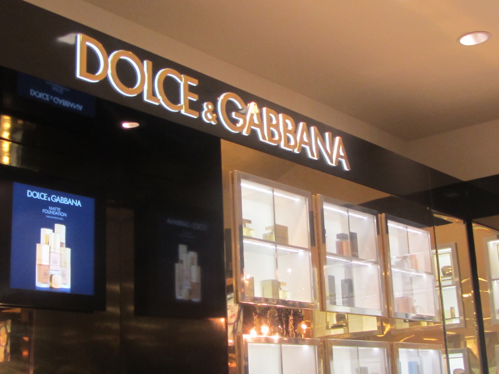 dolce and gabbana phipps plaza